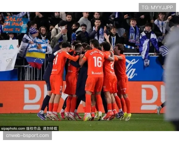 皇家社会主场3-3战平皇家奥维耶多，补时阶段连入两球